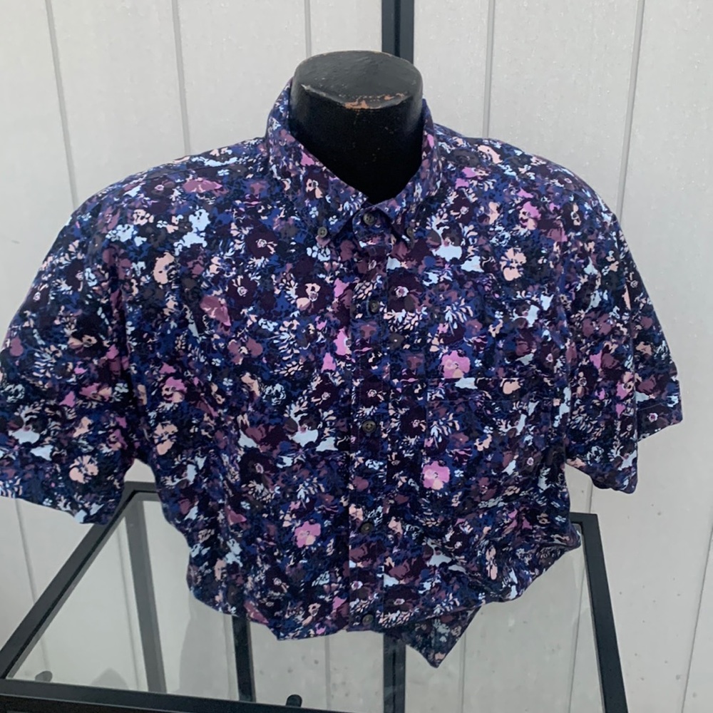 Banana Republic Factory Short Sleeved Button Down